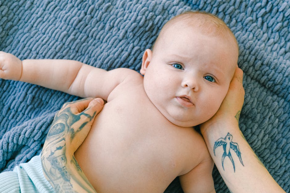 Alt-Attribut für Wie lange Baby Augen blau bleiben